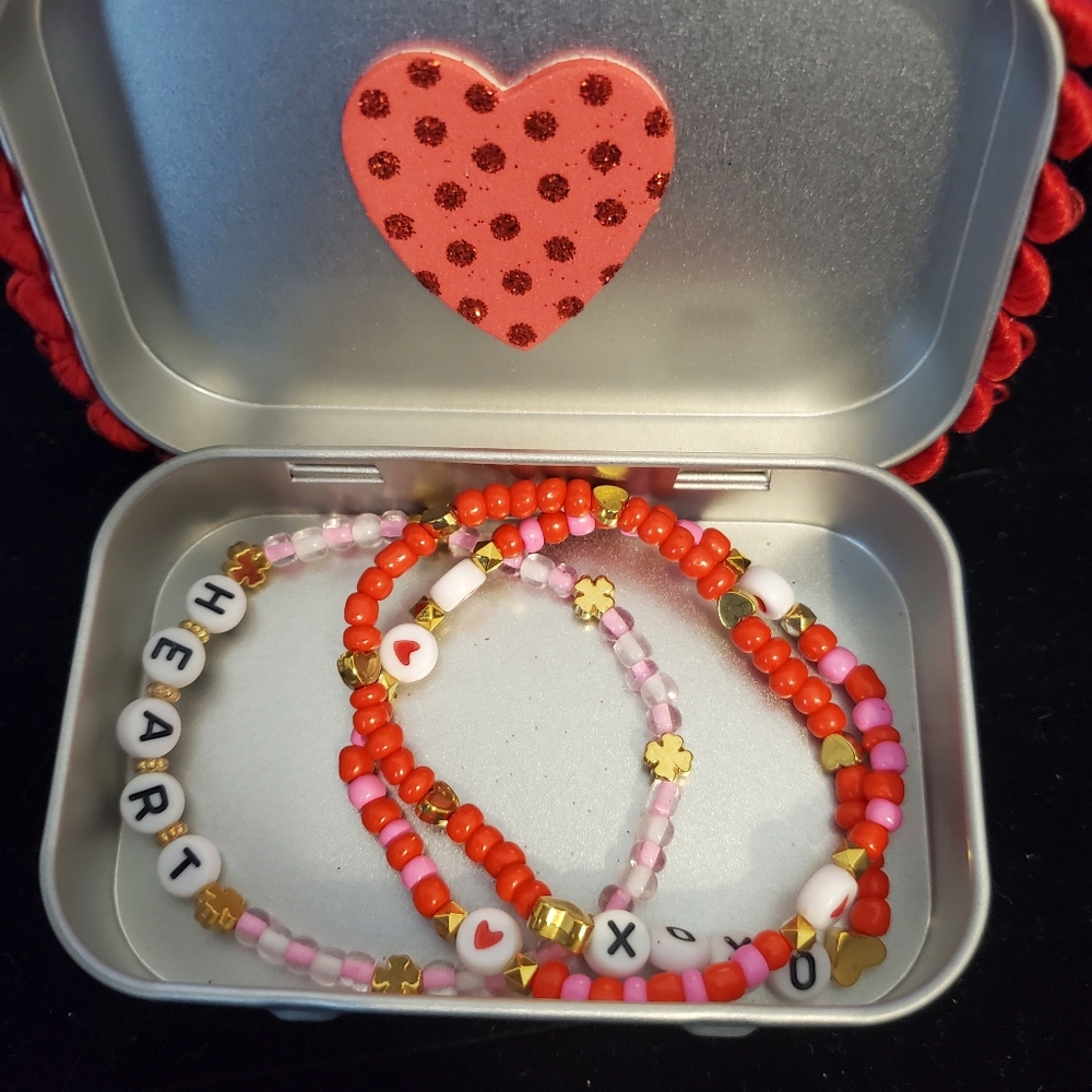 Heart Patterned Decorative Box - Picture 4 of 5